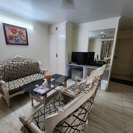 Hotel Mayur Deluxe Meerut Zewnętrze zdjęcie