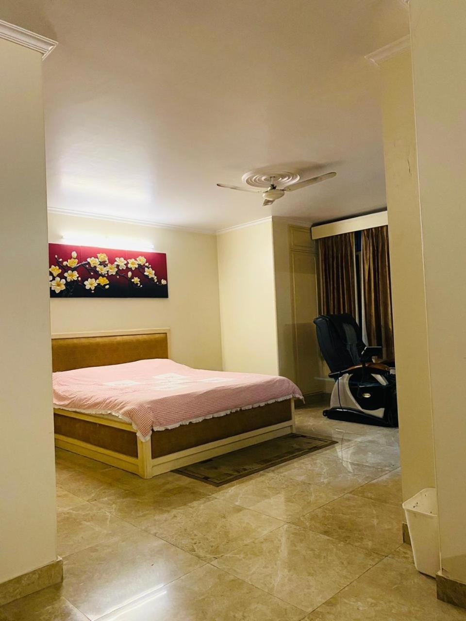 Hotel Mayur Deluxe Meerut Zewnętrze zdjęcie